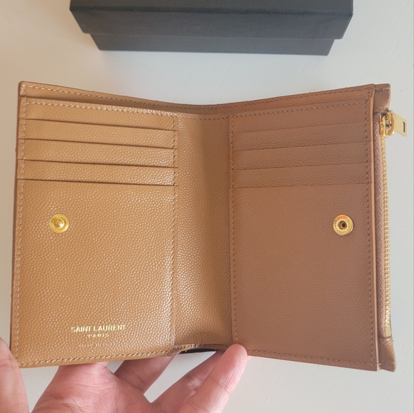 CASSANDRE MATELASSÉ FRAGMENTS BI-FOLD WALLET - Picture 2 of 9